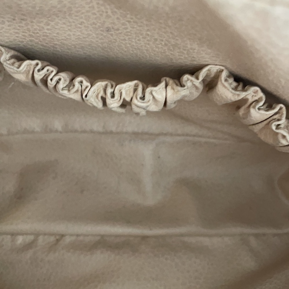 LOUIS VUITTON Monogram Trousse Toilette 23 - Picture 6 of 9